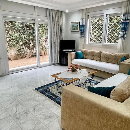 Etage De Villa Avec Jardin, Pres De L'Aireport Et Parking Prive Ariana Exterior foto